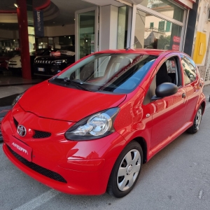 TOYOTA - AYGO 1.0 BENZ